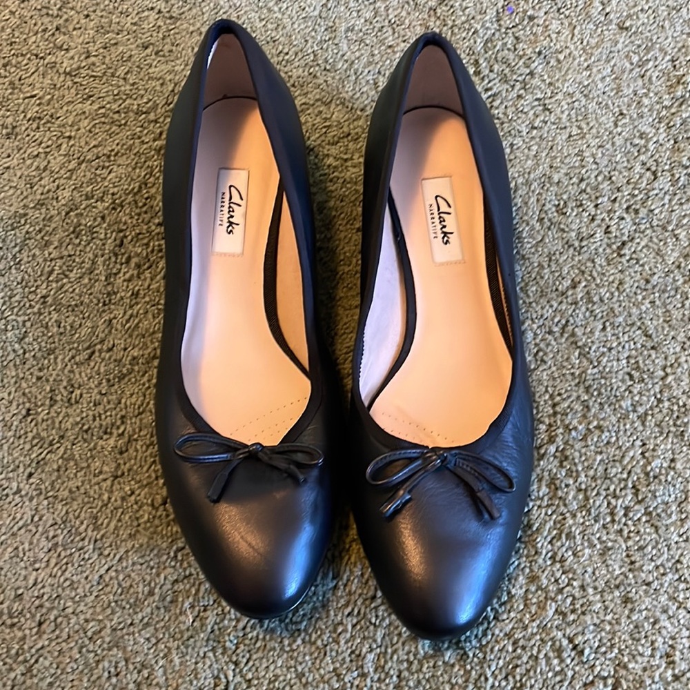 NWT Clarks Womens Eliberry Isla Pointed Heel Black 9.5 M